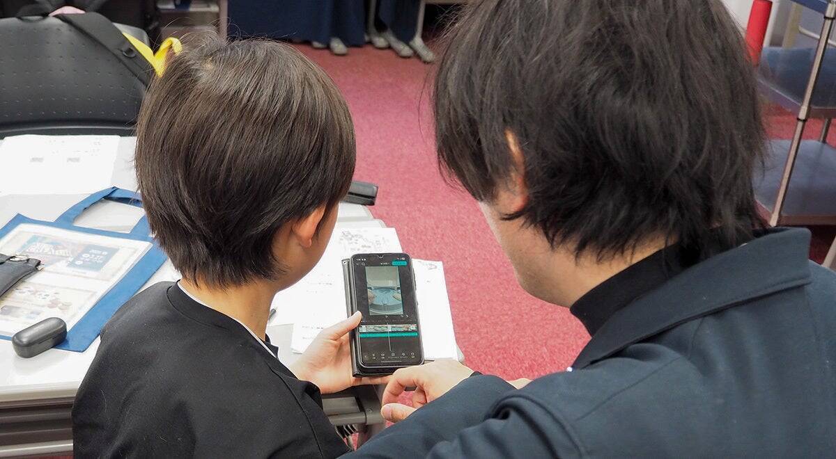 子ども達が"寿司ロボット紹介プロデューサー"に就任!? 世界シェアNo.1※のBtoBメーカーが、厨房の裏方ロボットを子どもたちの目線で語り直してもらった理由