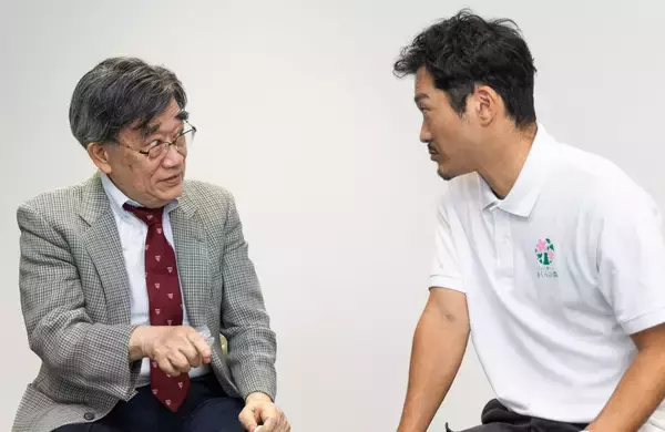 「「10年間、処方を変えていない」ビルベリーサプリめなり開発ストーリー──医師と開発者が語る、450万袋突破の「めなりシリーズ」が守り続けたもの」の画像