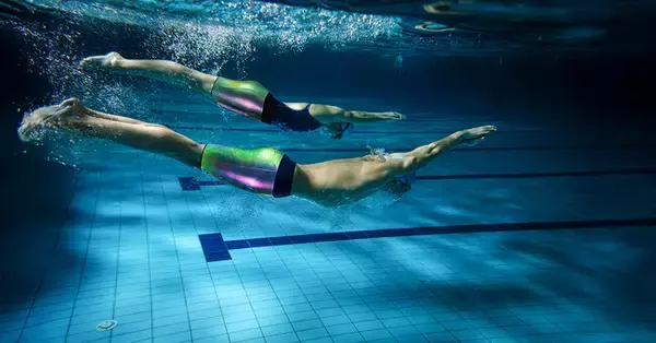 【新商品】泳ぎがみるみる上達する練習用水着ゼロポジションの新作登場