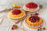 「【DISHES and TART SAN】春を彩る、旬のフルーツを使用した季節限定タルトを販売開始」の画像1