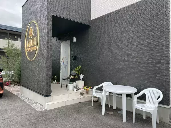 「受付スタッフもインストラクターもいない、滋賀県初「無人溶岩ホットヨガスタジオLAMI」。一人の消費者から創業者になったストーリー」の画像