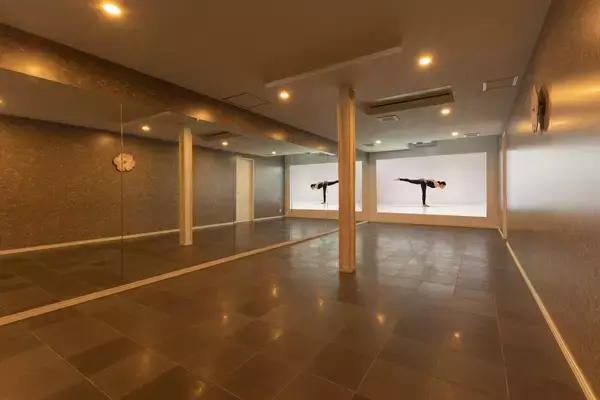 「受付スタッフもインストラクターもいない、滋賀県初「無人溶岩ホットヨガスタジオLAMI」。一人の消費者から創業者になったストーリー」の画像