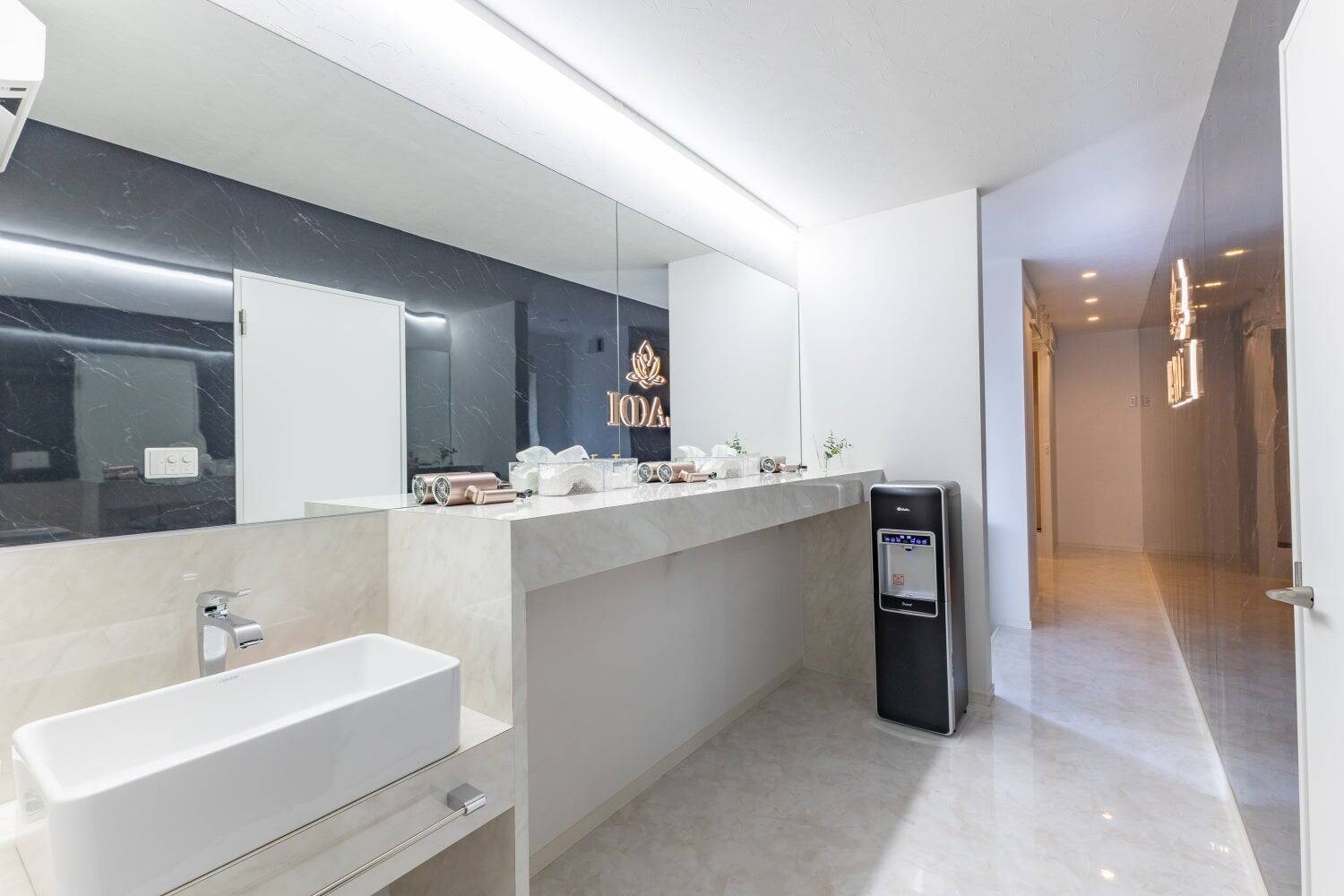 受付スタッフもインストラクターもいない、滋賀県初「無人溶岩ホットヨガスタジオLAMI」。一人の消費者から創業者になったストーリー