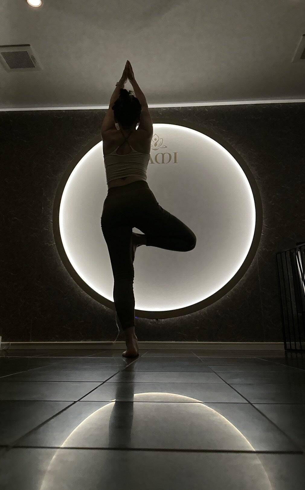 受付スタッフもインストラクターもいない、滋賀県初「無人溶岩ホットヨガスタジオLAMI」。一人の消費者から創業者になったストーリー