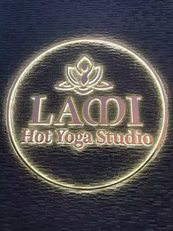 「受付スタッフもインストラクターもいない、滋賀県初「無人溶岩ホットヨガスタジオLAMI」。一人の消費者から創業者になったストーリー」の画像