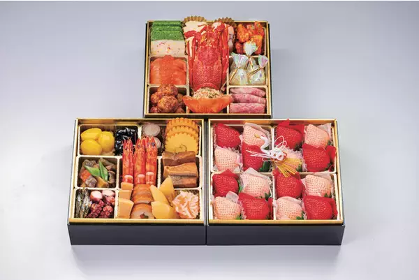 今年のお正月は、おせち×フルーツ！大粒紅白苺入り「和洋果折衷」予約受付開始