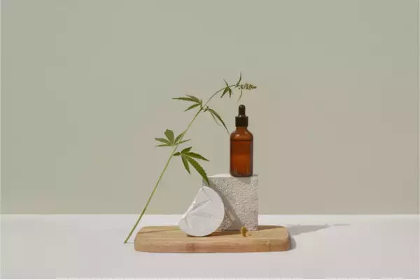 CBDブランドのOEMサービスをアップデート【高品質・小ロット・低予算・短納期】