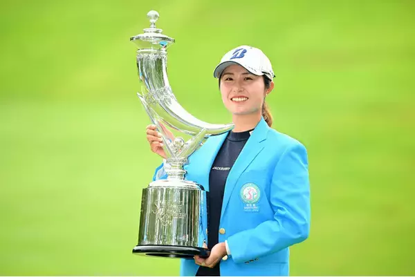 大里桃子 ブリヂストンゴルフのボールで国内女子ツアー3勝目！