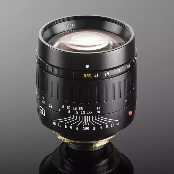 銘匠光学 TTArtisan 50mm f/0.95 ASPH. ブラック 販売開始