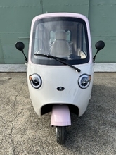 【ビークルファン】人気三輪EV、「coffret」に限定カラー2色入荷