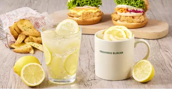 ＼店内仕込みのはちみつ漬けレモン使用／50万杯突破のクラフトレモネードから「果物の女王」ラ・フランスが新登場！