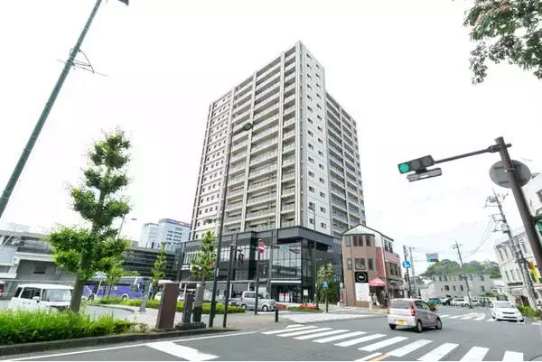 「小田原駅前分譲共同ビルマンション建替事業（レーベン小田原 THE TOWER）」完成に関するお知らせ