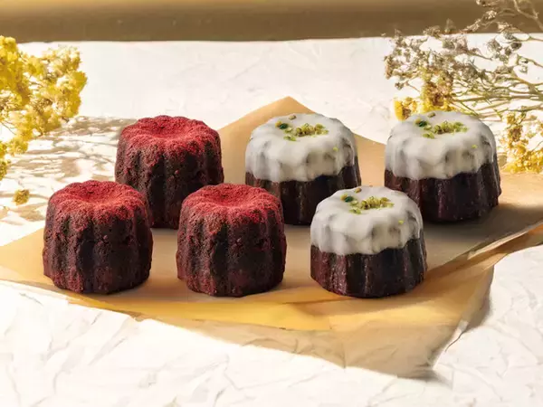 お正月を彩る開運スイーツ！縁起の良い「紅白カラー」のカヌレセットを期間・数量限定で販売