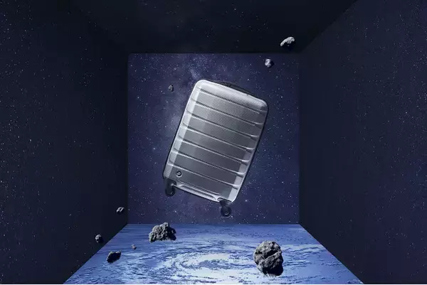 「プロテカ」から、独自開発素材「Xfiber(R)」を採用した軽量スーツケース「エアロフレックスDX2」に4～5泊サイズ登場