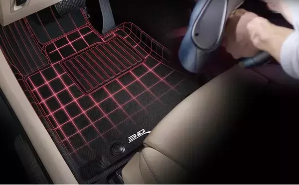 立体設計のJIMNY NOMADE用　防水フロア・ラゲッジマット発売開始