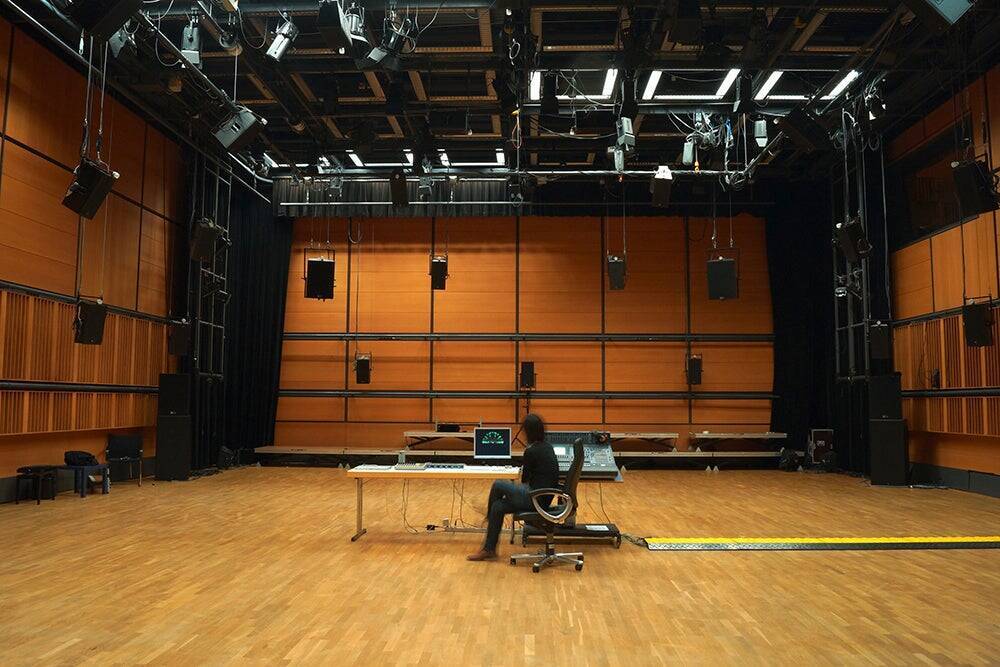 ソニフィデアのサウンドアートで人々の暮らしを豊かに。音響空間作家の及川潤耶が創り出す、かつてない空間体験の取り組みに迫る