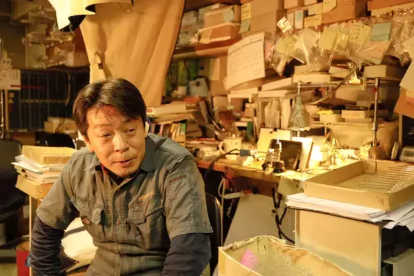 「大人の科学マガジン プラネタリウム専用電球ができるまで 「星空を生み出す細渕の100年電球と職人の手仕事」」の画像