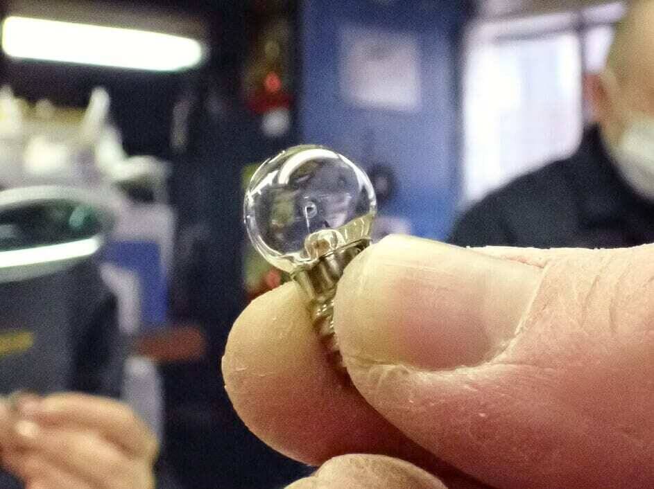 大人の科学マガジン プラネタリウム専用電球ができるまで 「星空を生み出す細渕の100年電球と職人の手仕事」