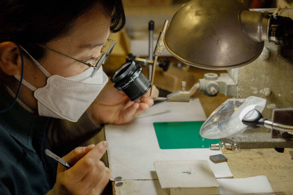 大人の科学マガジン プラネタリウム専用電球ができるまで 「星空を生み出す細渕の100年電球と職人の手仕事」