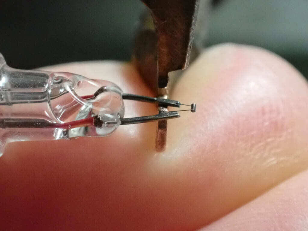 大人の科学マガジン プラネタリウム専用電球ができるまで 「星空を生み出す細渕の100年電球と職人の手仕事」