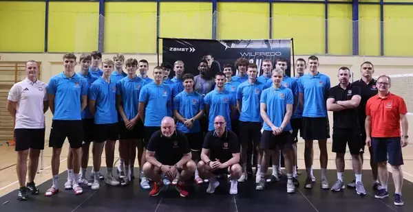 「【イベントレポート】未来を担うU-18ポーランド代表選手へメッセージ　ZAMST×ウィルフレド・レオン バレーボールトークイベント開催」の画像