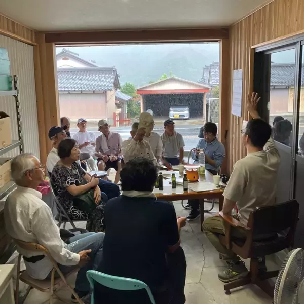 「イタリア発、オリーブがつなぐ地方の再生。サラリーマンから転身した農園主が挑む「農家を経営者に、荒れ地を農園にする」おいしい取り組み。「農家の58.7%が70歳以上」という少子高齢化時代に生き残る戦略」の画像