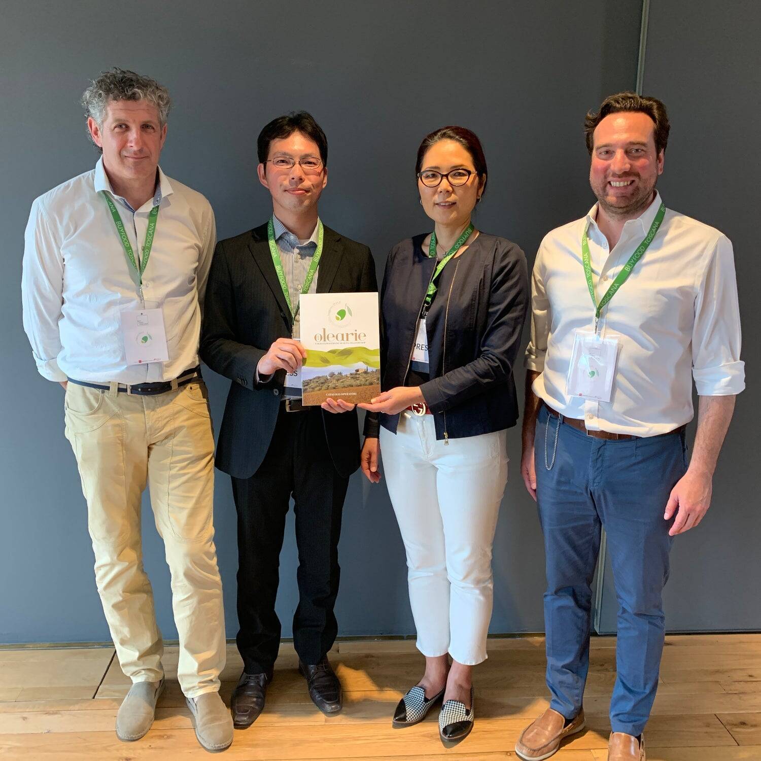 イタリア発、オリーブがつなぐ地方の再生。サラリーマンから転身した農園主が挑む「農家を経営者に、荒れ地を農園にする」おいしい取り組み。「農家の58.7%が70歳以上」という少子高齢化時代に生き残る戦略