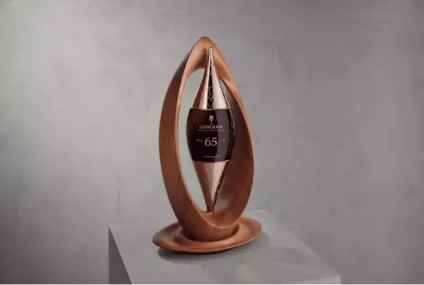 シングルモルトスコッチウイスキー グレングラントの新たなシリーズ「SPLENDOURS COLLECTION」の発表。第一弾として「グレングラント 65年」を世界限定151本のみ発売