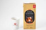 「機内で夏にだけ楽しめる限定ドリンクが今年も登場！JAL×ミカフェート「JALオリジナルアイスコーヒー」」の画像1