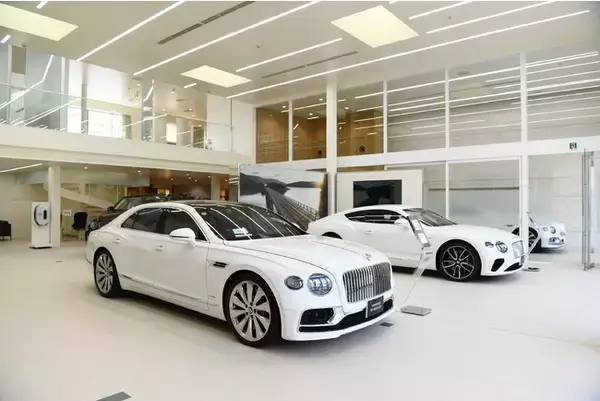 ベントレー名古屋　ショールームを中区に移転リニューアルオープン