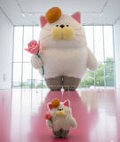 「雑貨デザイナーsekiyumi × ASOMANABO大澤麻衣がタッグ！多様な個性を肯定する猫のぬいぐるみ新キャラクター【にゃーてぃすと→（nyartist→）】デビュー！」の画像1