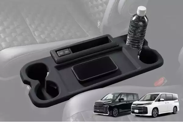 【新商品】ノア/ヴォクシー90系の「2列目テーブルの小物がズレ落ちる」を解決。はめ込むだけ15秒設置、専用テーブルラバーマットが登場。