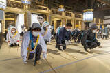 「【西本願寺】年末の風物詩！500年以上続く伝統行事「本願寺御煤払(おすすはらい)」12月20日(土)開催！」の画像1