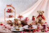「【大阪】アイコニックな‟くまさん”モチーフと‟いちご”の風味豊かなスイーツを堪能！可愛い‟くまさん”のハーフケーキのオプションもご用意『クラシカルレディーのスプリングアフタヌーンティー』販売」の画像1