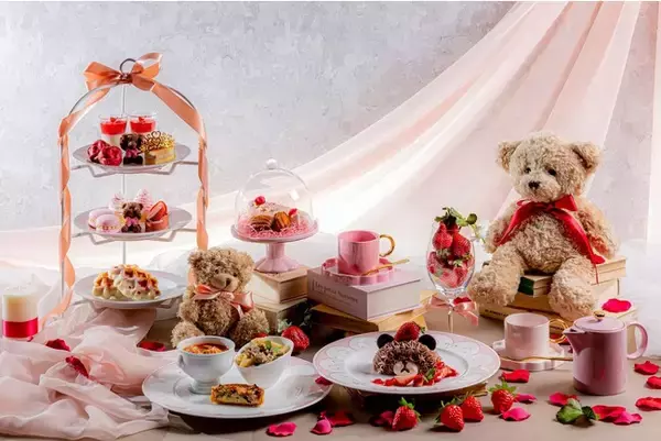 【大阪】アイコニックな‟くまさん”モチーフと‟いちご”の風味豊かなスイーツを堪能！可愛い‟くまさん”のハーフケーキのオプションもご用意『クラシカルレディーのスプリングアフタヌーンティー』販売