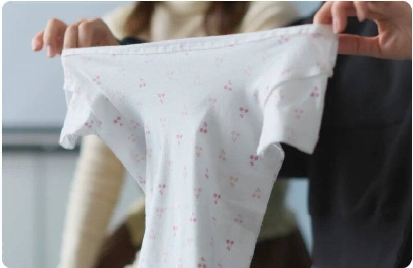 ロンパースのお着替えを変える新発想。ーバイヤーの開発への想いを綴るー