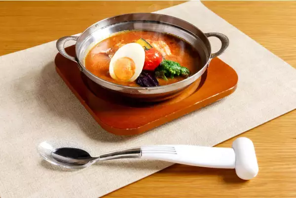 「ソフトバンクの社員食堂で、「エレキソルト」デバイスを用いた実証実験を実施」の画像