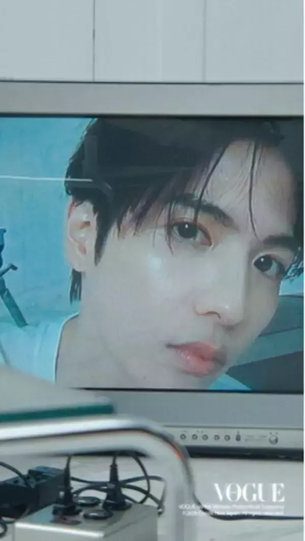 Friends of NARSを務める志尊淳が 「ライトリフレクティング コレクション」を纏い『VOGUE JAPAN』のSNS動画に登場！