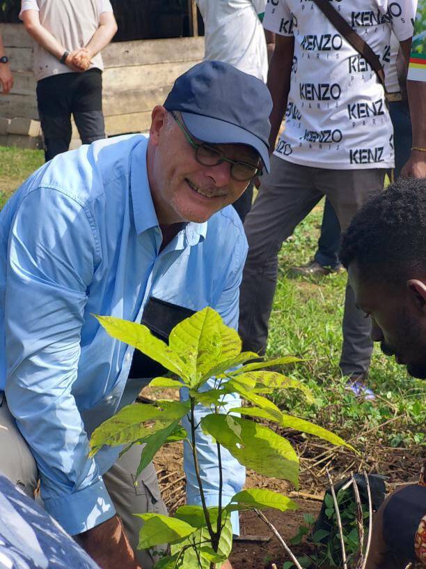 パリのショコラティエ【ジャン＝ポール・エヴァン】持続可能なショコラの未来のために社会参画を誓う ――新プロジェクト「エヴァン エヌコロサン」始動