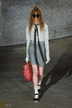 「grounds」が SS26コレクションを公式オンラインストアや直営店、各卸先にて販売開始