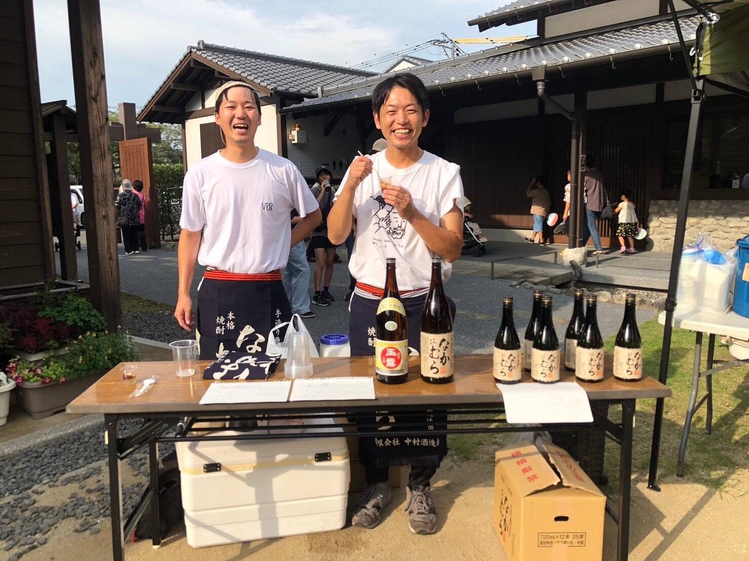 「焼酎のことしか、考えていなかった。」―鹿児島の文化を伝えるべく、温泉旅館のスタッフが紡ぎ続ける「手業」の物語。