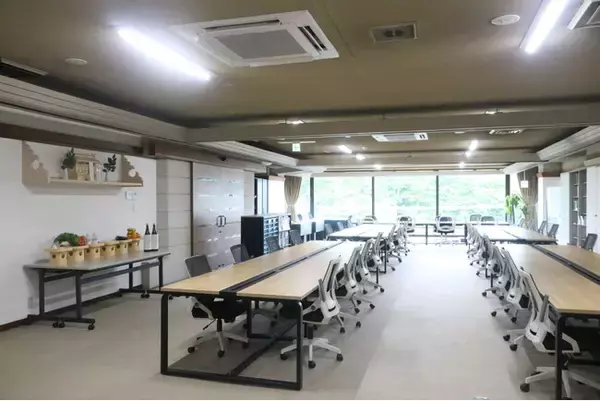 新プロジェクト始動に伴う事務所の拡張について