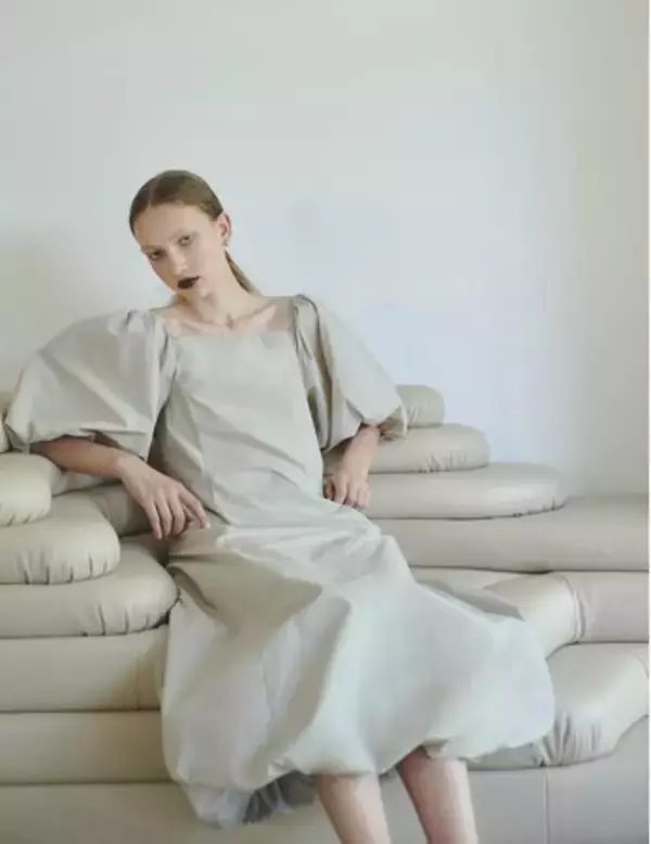 RANDEBOOより1枚でサマになるドラマチックなバルーンドレスが新登場  