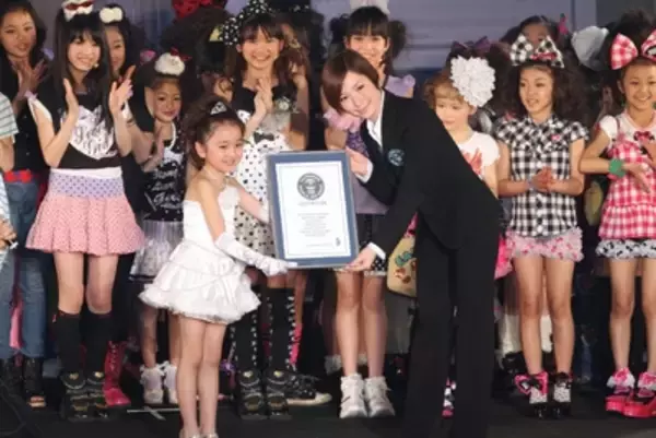 ～『プリティーリズム』から生まれたファッションイベント～3月30日開催「プリティーガールズドリームチャレンジ2012」 1,274人のJSモデルと一緒にファッションショーの世界記録を達成！