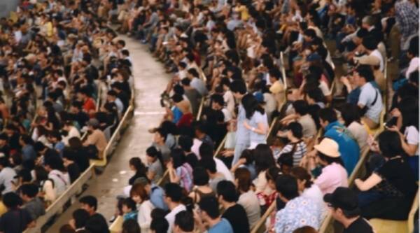 突然のサプライズに彼女号泣 海の動物たちも総出で祝福 アイプリモ 横浜 八景島シーパラダイス シーパラプロポーズ 15年6月19日 エキサイトニュース