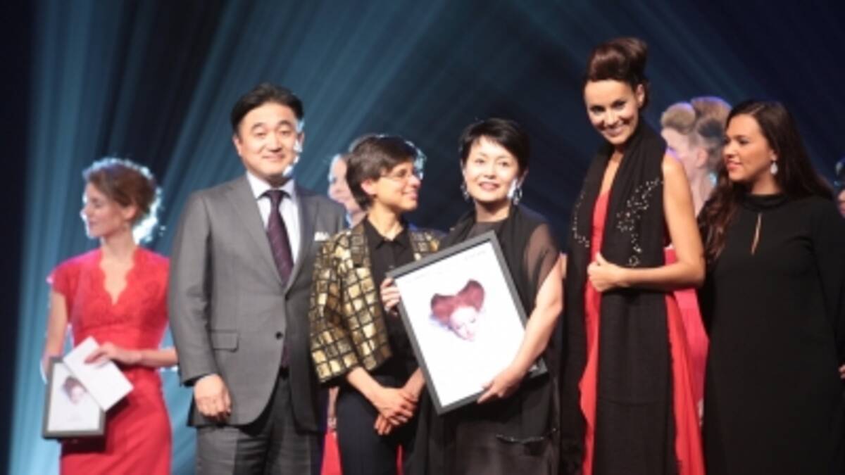 ジュエリーデザイナー小寺智子 カシケイ Hrd Awards 15インターナショナルダイヤモンドジュエリーコンペティションで日本人初のグランプリを受賞 15年11月2日 エキサイトニュース