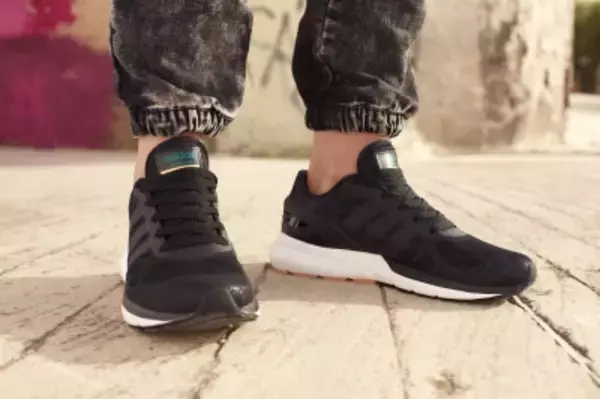 adidas neo史上かつてない履き心地をカジュアルスニーカーで実現！ CLOUDFOAM（クラウドフォーム）登場 「コンフォートの、その先へ」