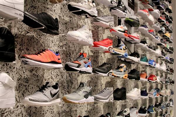 東京初進出 スニーカーを中心としたセレクトショップ Corners がビジネス拡大で 自由が丘 渋谷 新宿に続々オープン 16年10月4日 エキサイトニュース