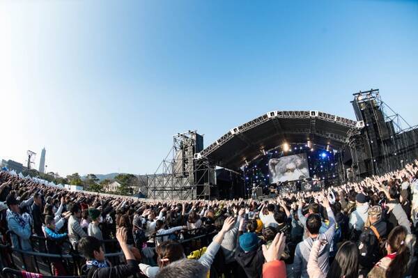 長崎 ハウステンボスで平成28年熊本地震からの復興を祈願した ハウステンボス ニューイヤースペシャルライブ17 が大盛況 17年1月11日 エキサイトニュース