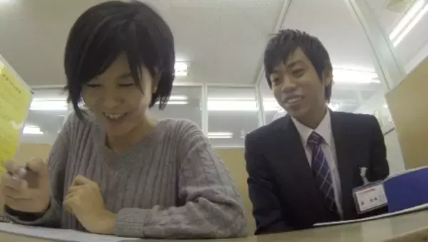 お母さんに子供と同じ塾に通って、同じ授業を受けてもらったら!?対話式進学塾『1対1ネッツ』によるWEB動画「お母さんの体験入塾」を2月15日より公開！